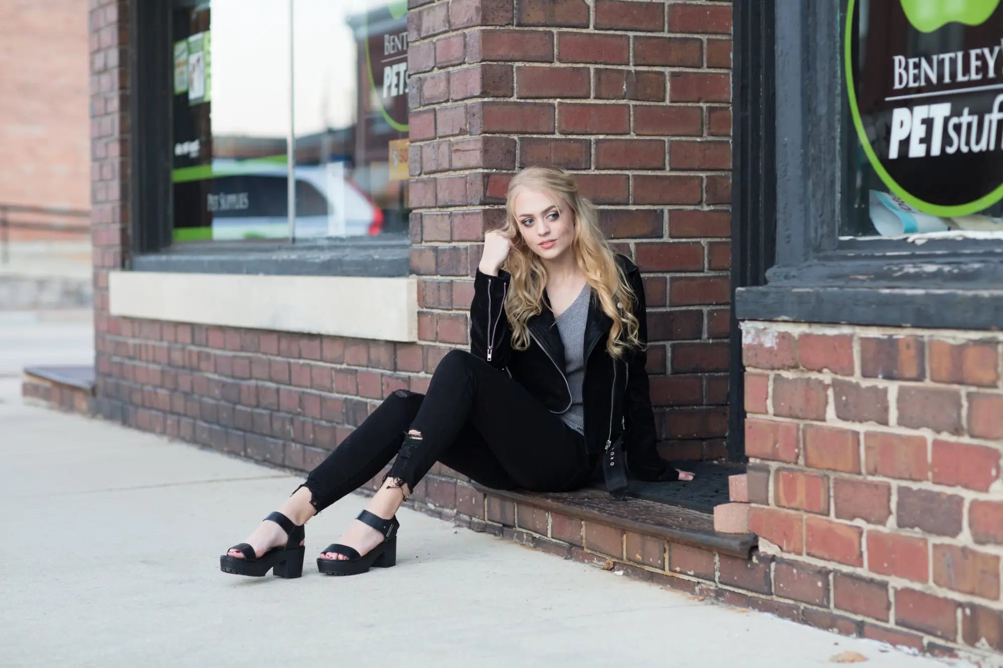 VESTS BLAZERS & JACKETS