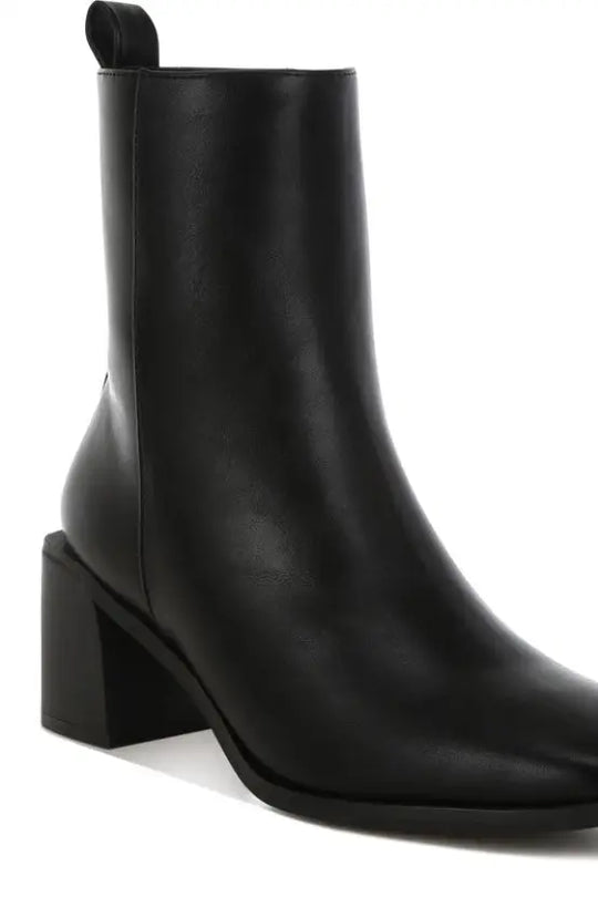 Muskox Square Toe Faux Leather Boots