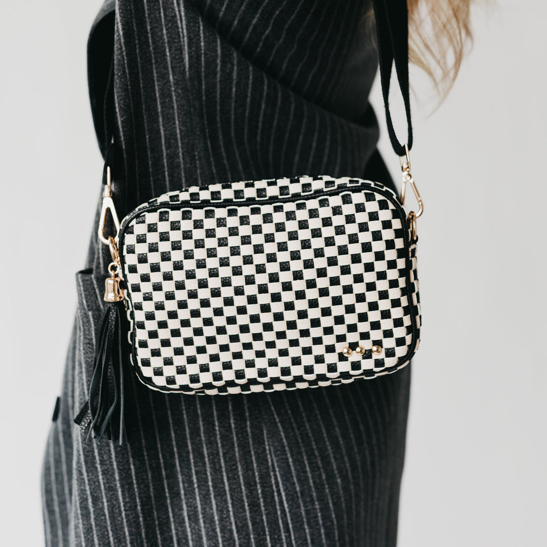 Woven Willow Camera Crossbody Bag - MELISSA JEAN