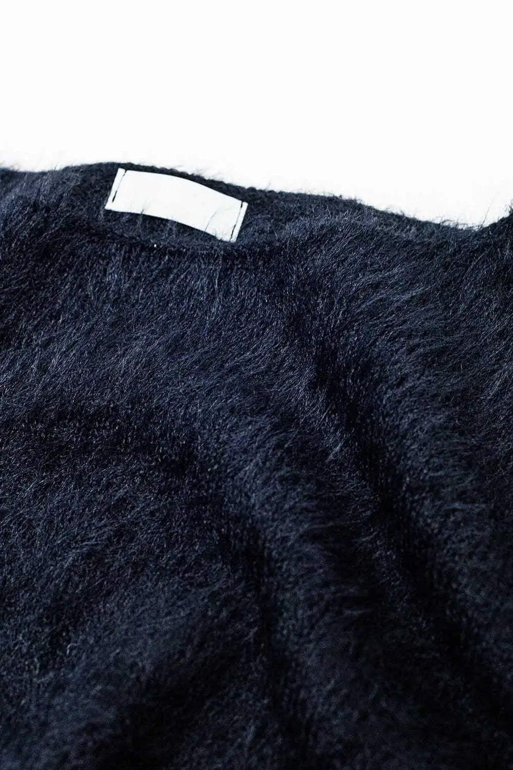 cropped fluffy sweater in black fitted at the waist - BLACK / ONE - Sweaters