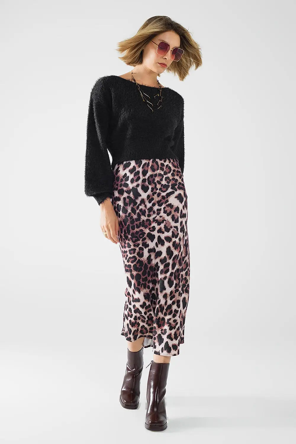 cropped fluffy sweater in black fitted at the waist - BLACK / ONE - Sweaters