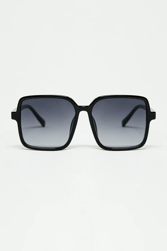 Square sunglasses with high gloss frame in black - BLACK / ONE - Sunglasses