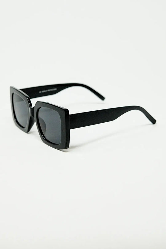 vintage silhouette sunglasses with a subtle angled cat-eye in black - BLACK / ONE - Sunglasses