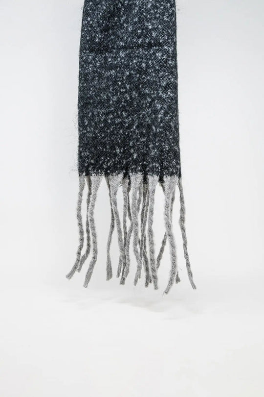 Super fluffy scarf in black - BLACK / ONE - Scarves
