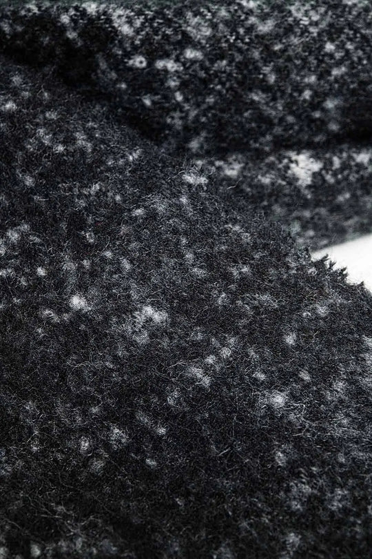 Super fluffy scarf in black - BLACK / ONE - Scarves