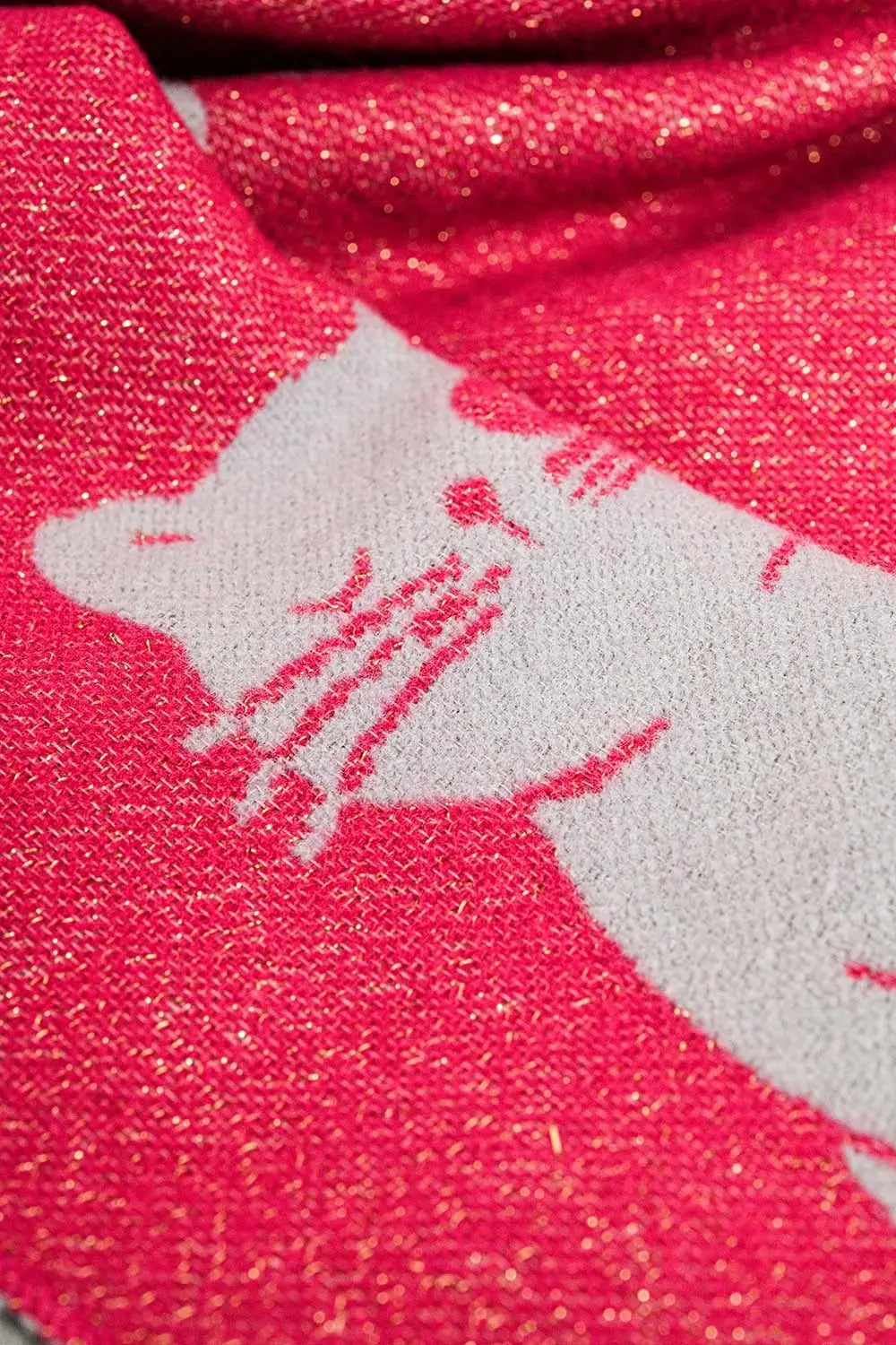 Wide soft knitted scarf in pink with cat print - FUCHSIA / ONE - Scarves
