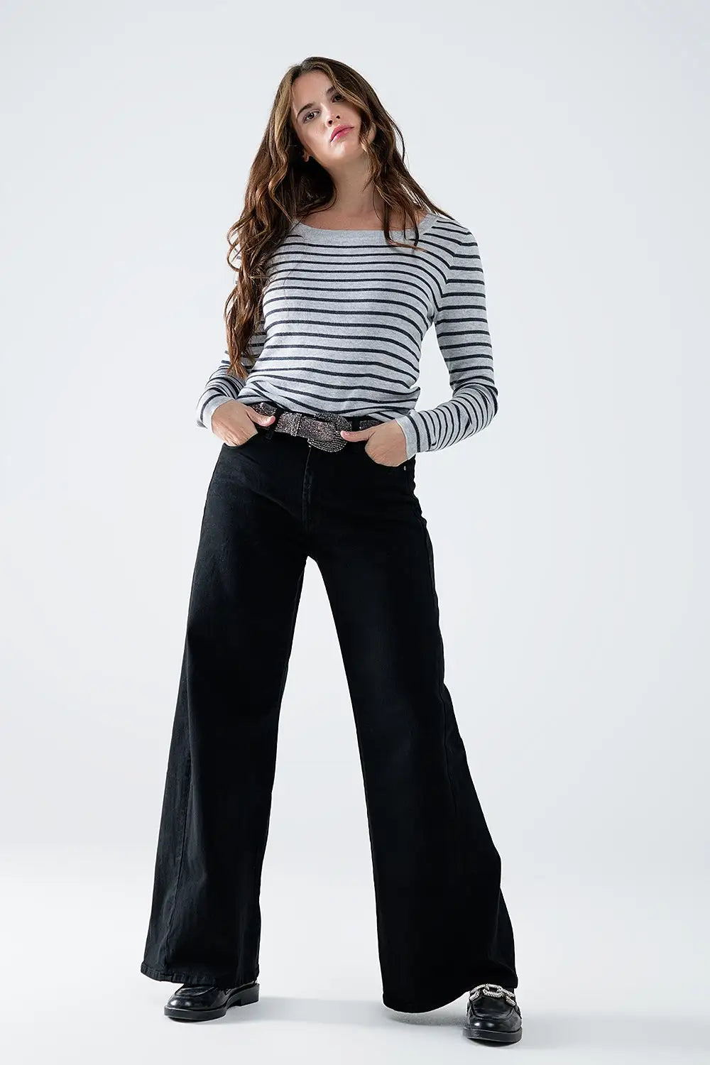 Extra wide leg trousers in black - Colored Jeans