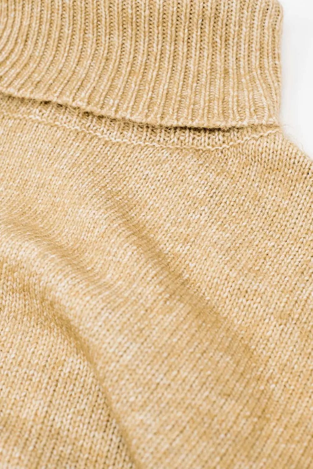 Beige turtleneck jumper with dropped sleeves - Sweaters