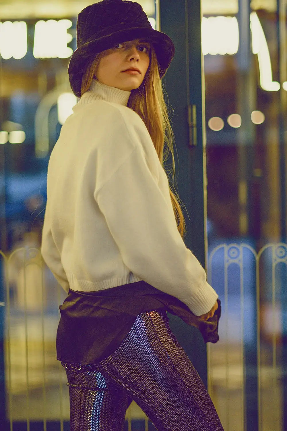 chunky knit sweater in ecru with turtleneck - Sweaters