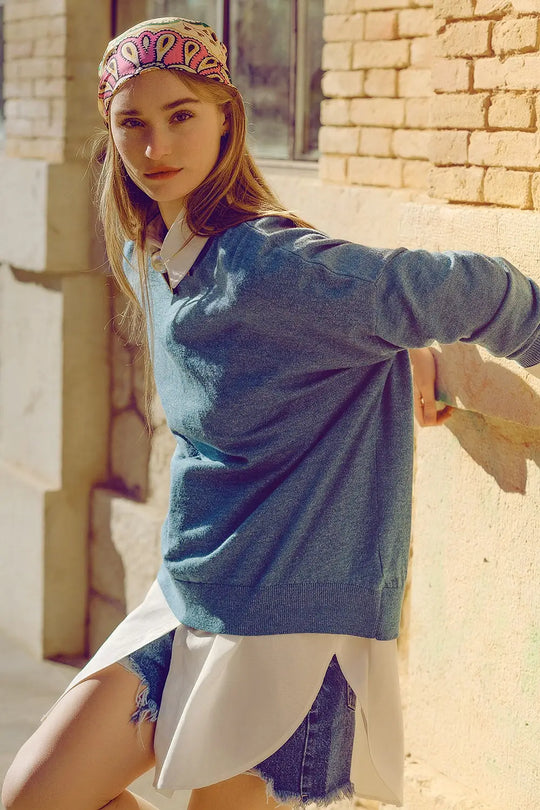 Loose fine-knit sweater in blue with a round neck - BLUE / ONE - Sweaters