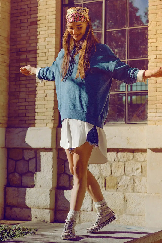 Loose fine-knit sweater in blue with a round neck - BLUE / ONE - Sweaters