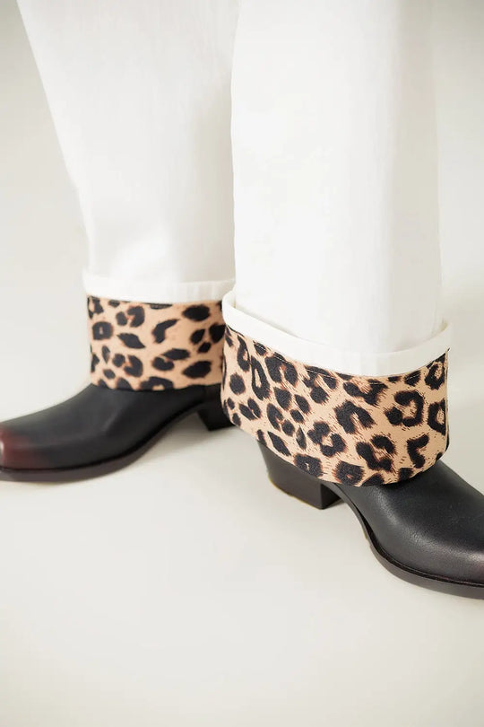 Wide leg cream pants with leopard print at the bottom - Colored Jeans