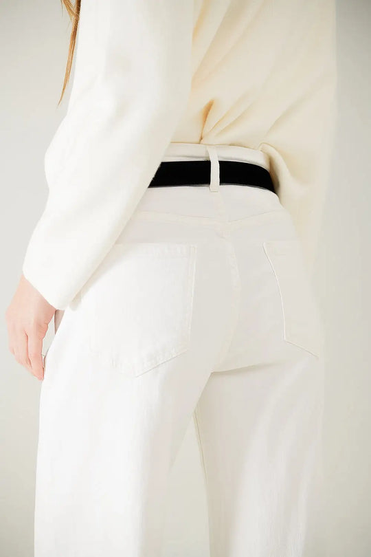 Wide leg cream pants with leopard print at the bottom - Colored Jeans