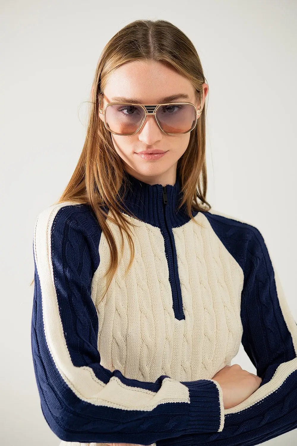 cropped white and navy sweater with neck zipper - Sweaters