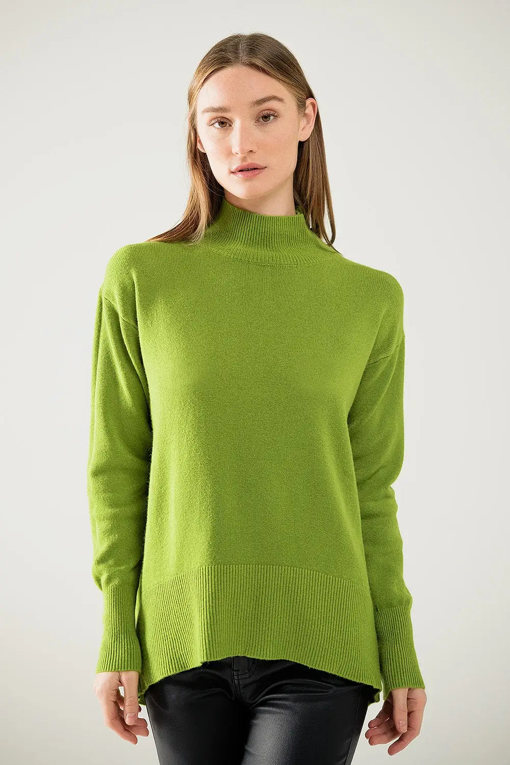 Loose green sweater with opening in the back - GREEN / ONE - Sweaters