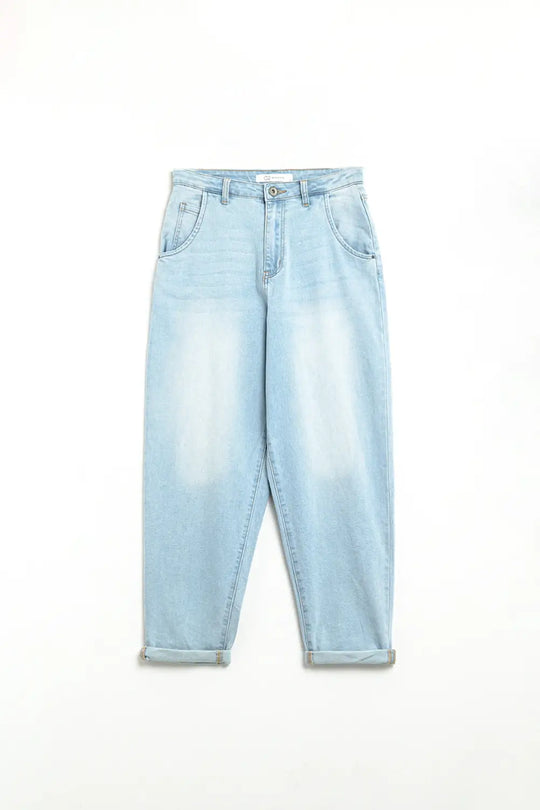 Light Wash Mom Jeans With Side Pockets