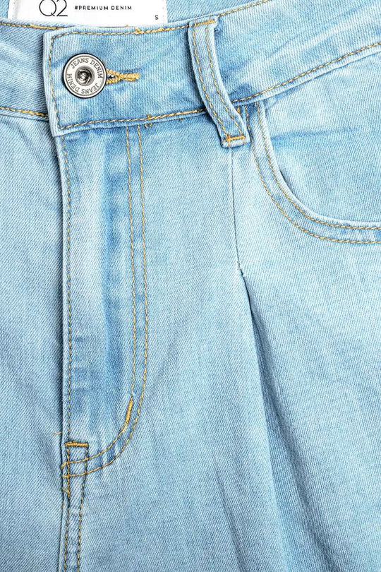 Light Blue Wide-Leg jeans with pleats