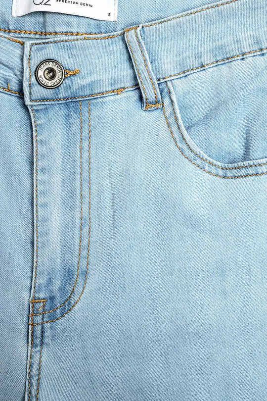 wide leg jeans in light wash with side seam