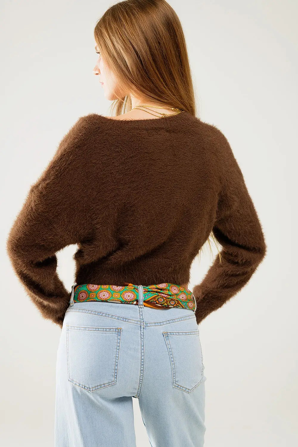 Short and fluffy brown cardigan with flower buttons - BROWN / ONE - Cardigans
