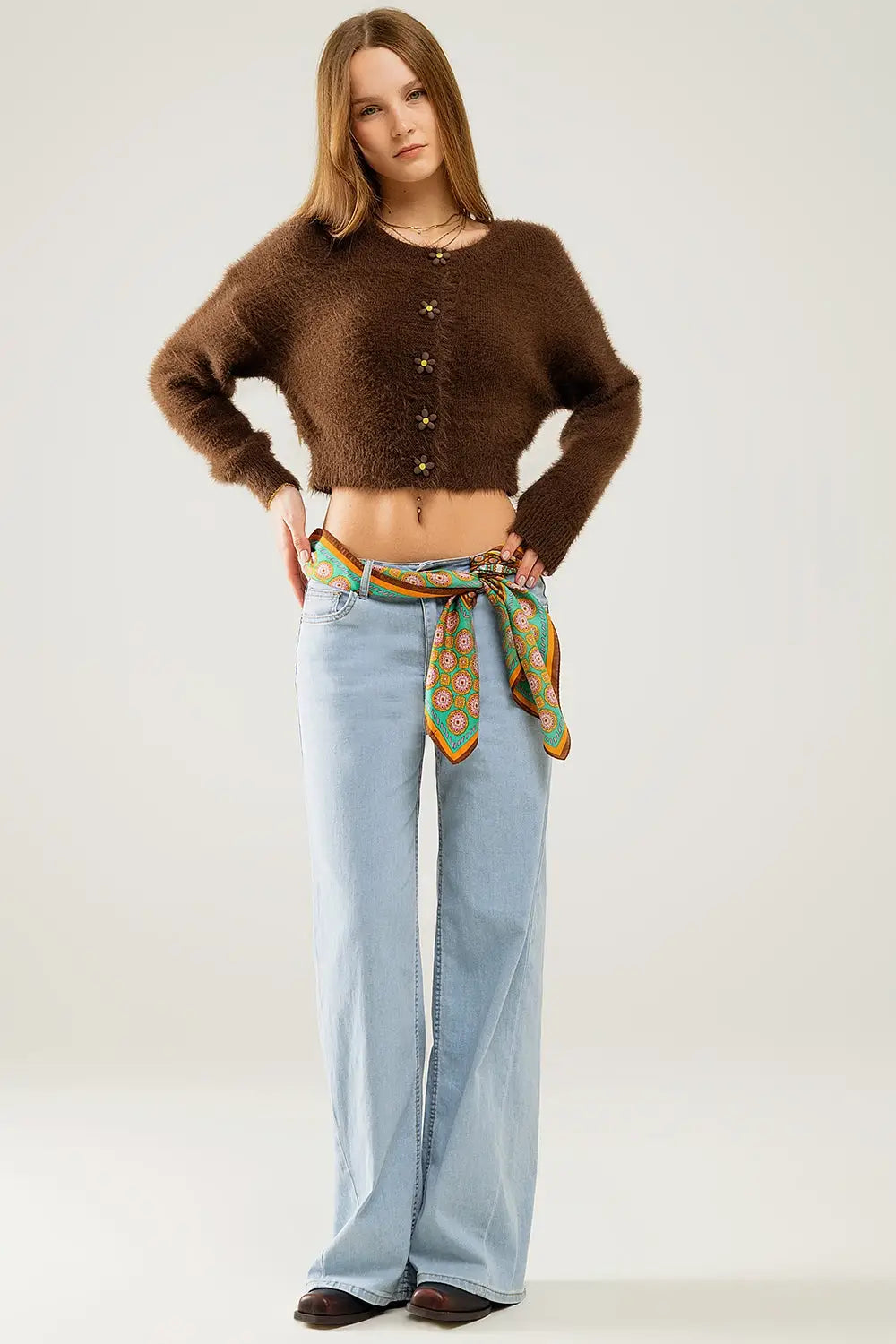 Short and fluffy brown cardigan with flower buttons - BROWN / ONE - Cardigans