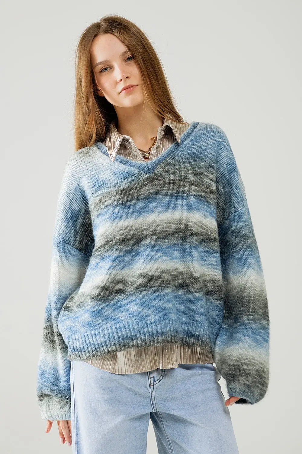 Loose V-neck sweater with blue and grey stripes - Sweaters