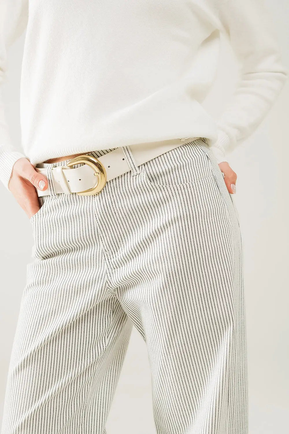 Striped pants with a straight leg in a stretch fabric - Pants
