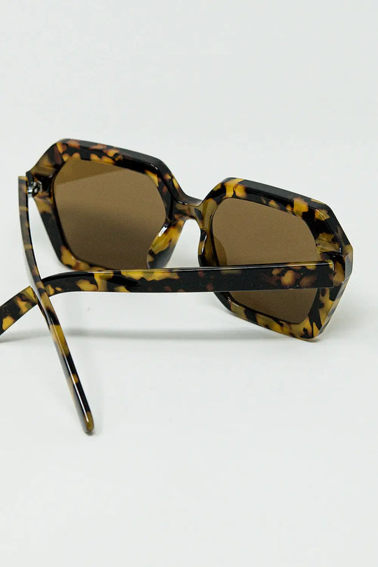 Rectangular sunglasses in brown abstract print translucent color - BROWN / ONE - Sunglasses