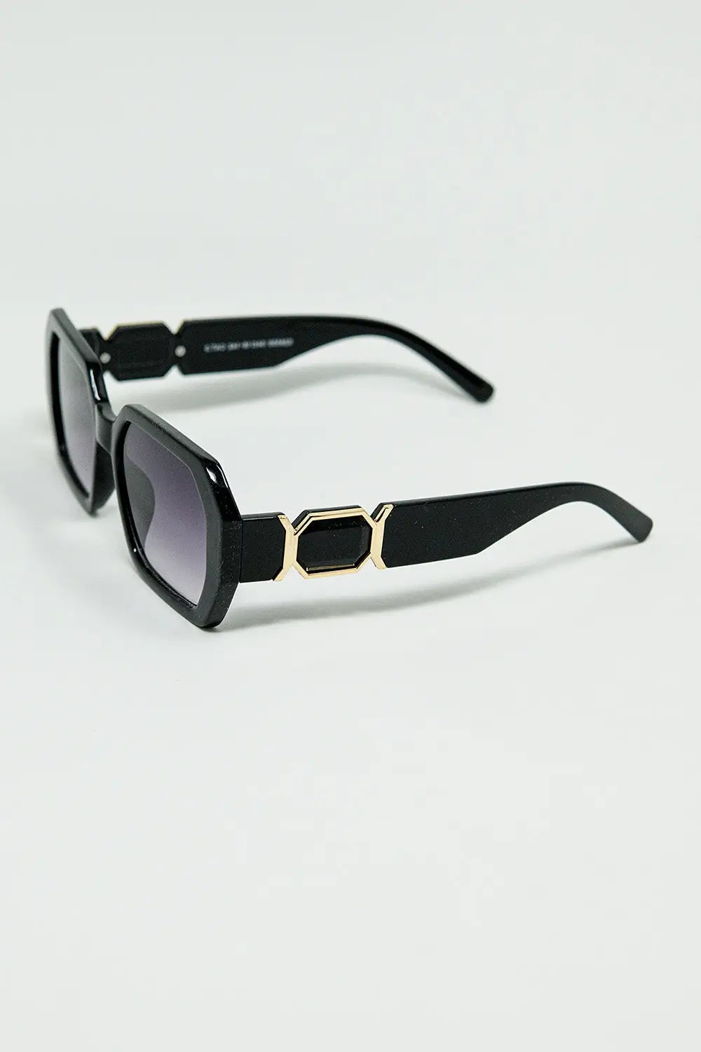 Black Diamond-Shaped Sunglasses and goldden detail - BLACK / ONE - Sunglasses