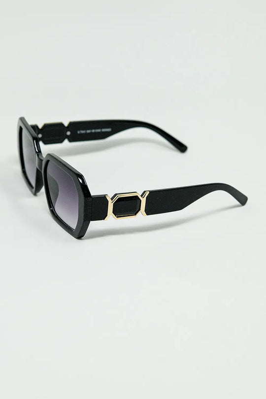 Black Diamond-Shaped Sunglasses and goldden detail - BLACK / ONE - Sunglasses