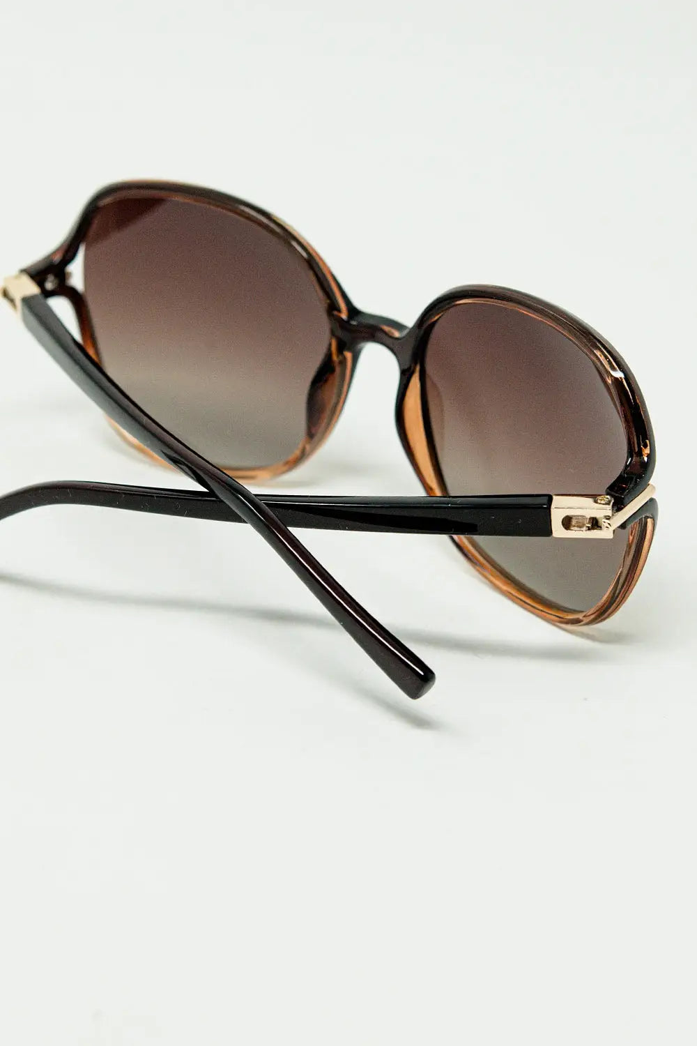 Round sunglasses in caramel color with gold metal detail - BROWN / ONE - Sunglasses