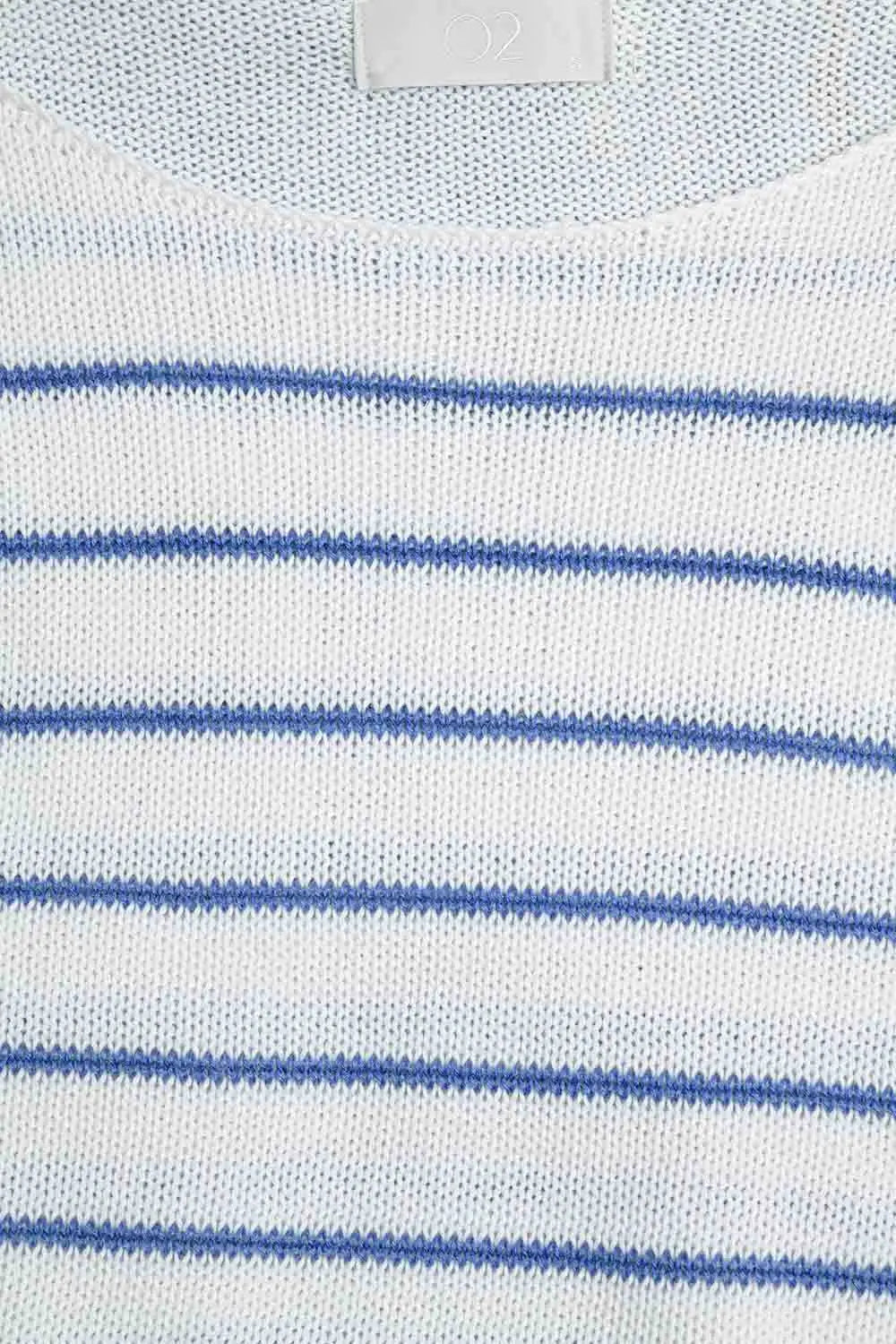 Cream sweater with blue stripes made of fine knit - Sweaters