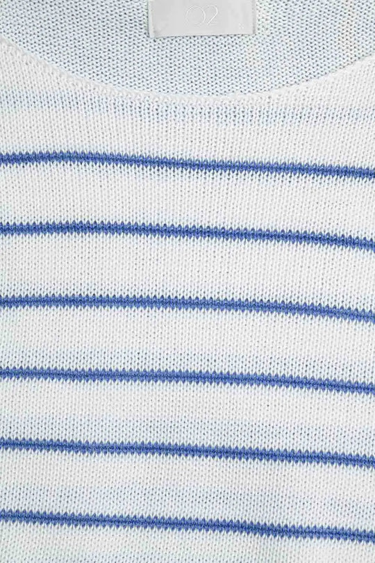 Cream sweater with blue stripes made of fine knit - Sweaters