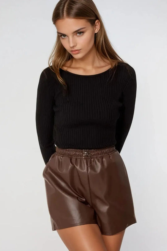 Brown faux leather shorts with gathering at the waist with drawstring - Pants