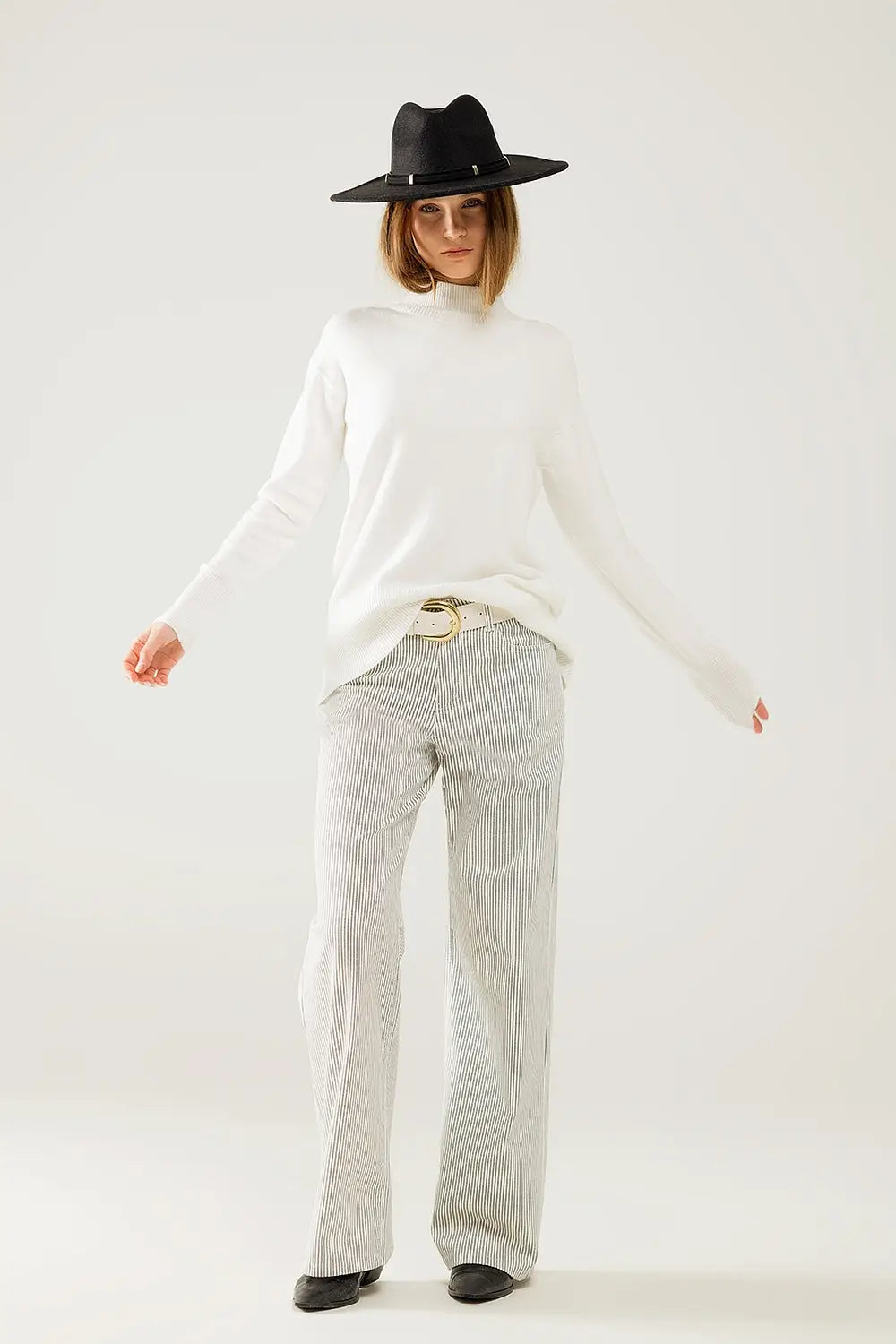 Loose white sweater with open back detail - CREAM / ONE - Sweaters