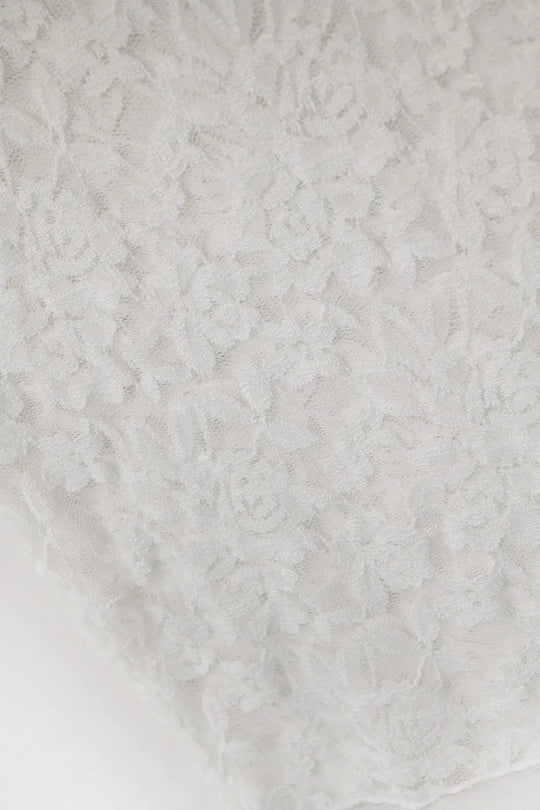 Romantic Lace T-shirt With Sleeveless in White - Tops