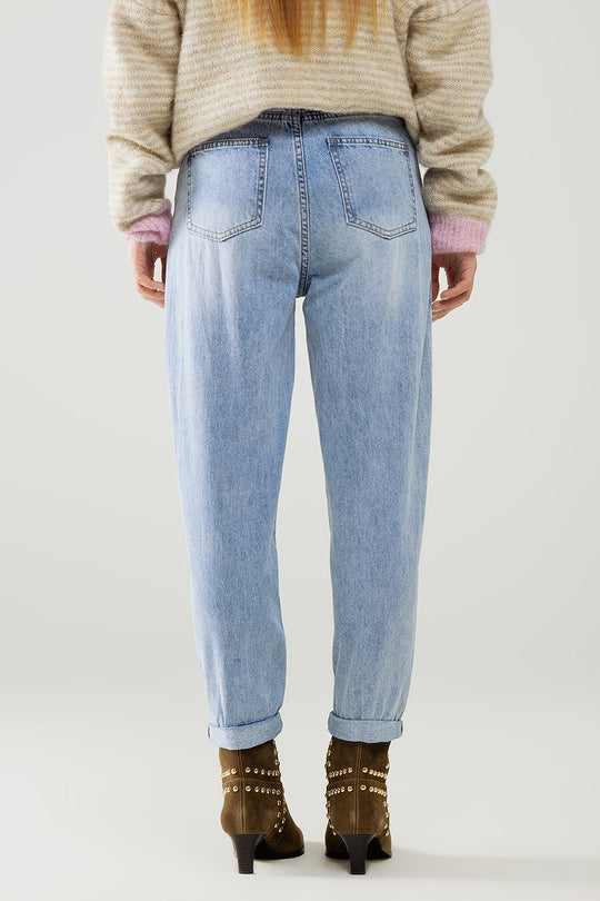 High waist straight leg jeans in light wash