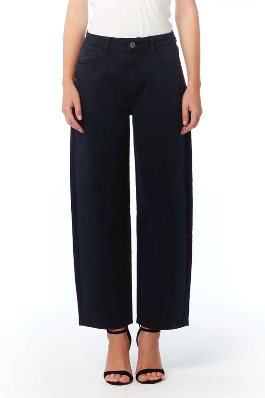 Comfortable stretch jeans with barrel leg in black - Colored Jeans