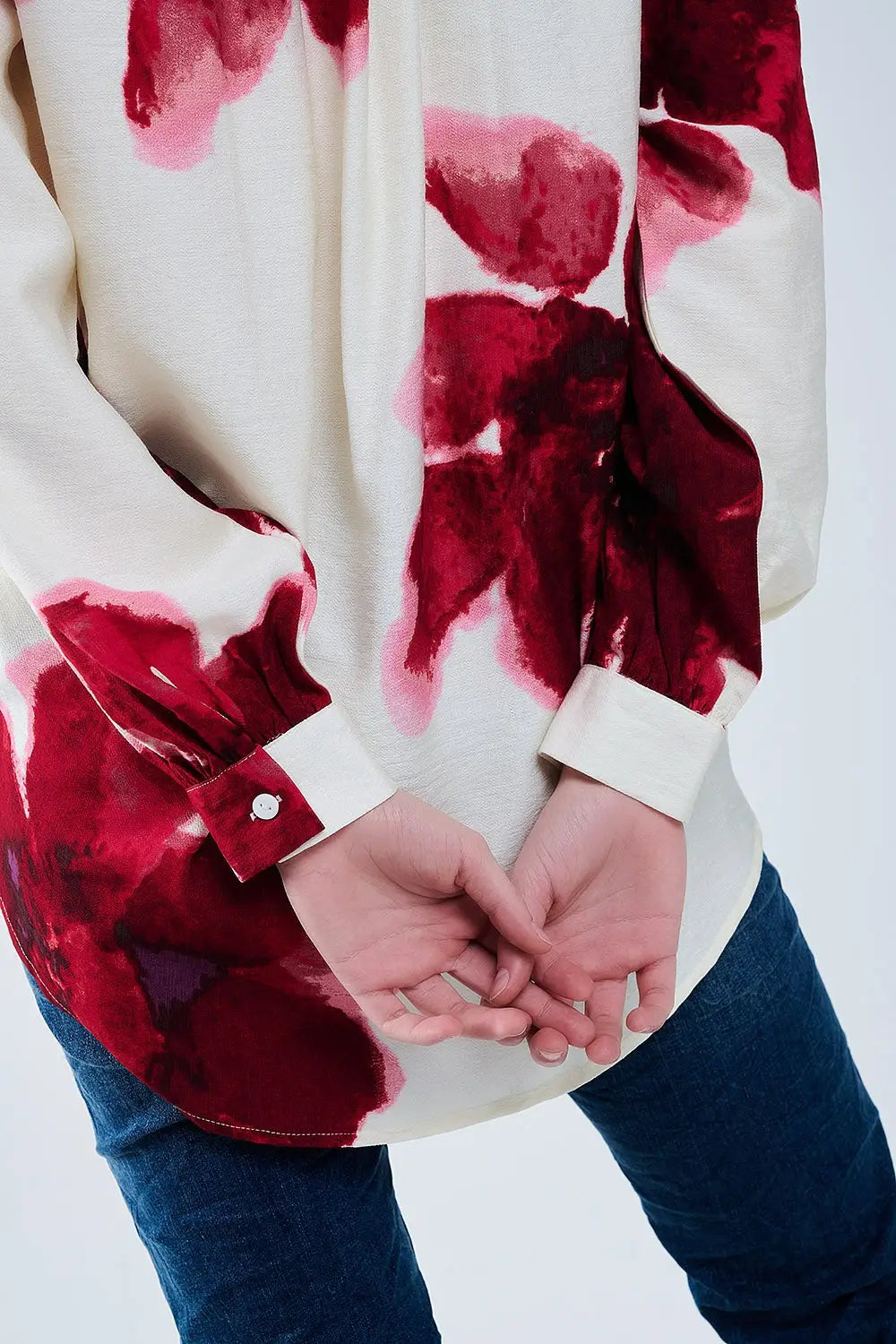 Relaxed Shirt in Beige With Red Tropical Flower Print in Red - Shirts