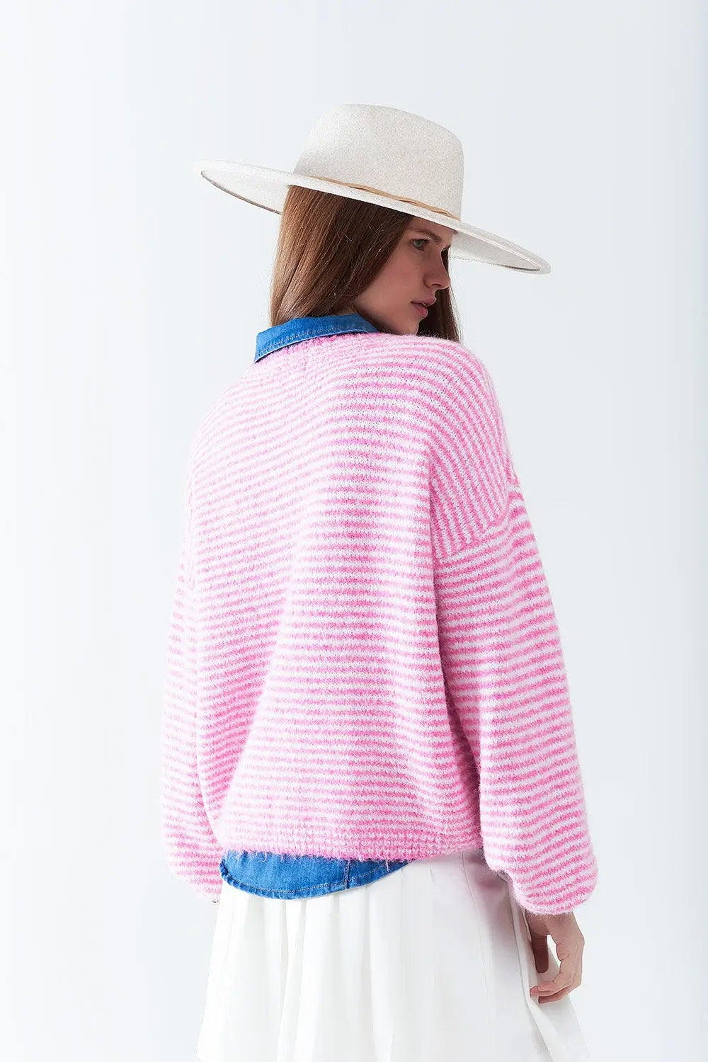 Sweater in Pink With White Stripes - PINK / ONE - Sweaters