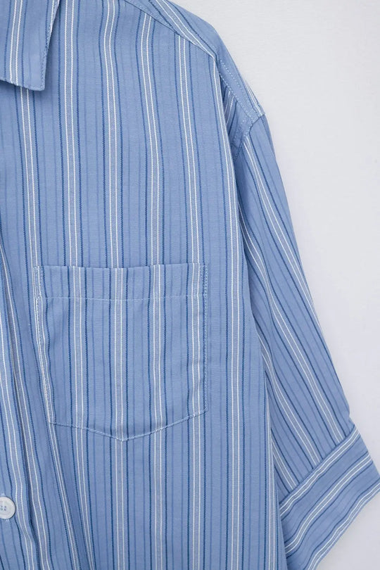 Relaxed fit Cropped Striped Shirt in Blue - Shirts