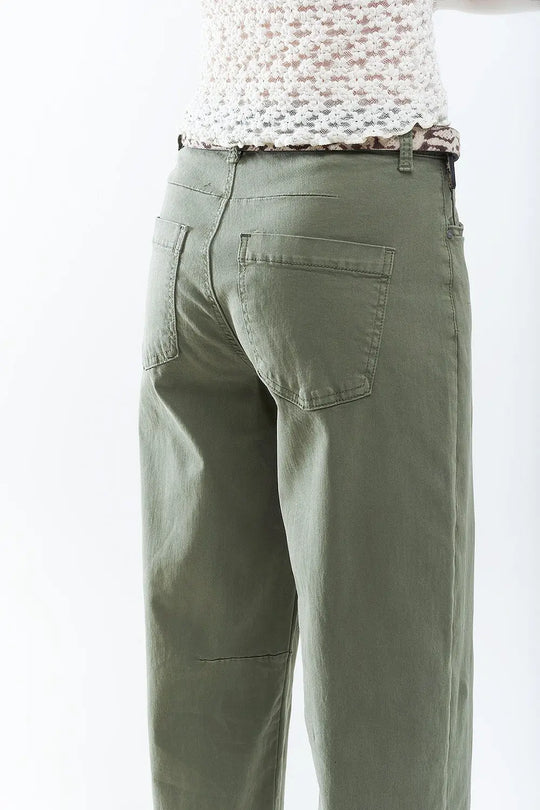 Straight Ankle-Length Pants in khaki with Knee Seam Detail - Colored Jeans