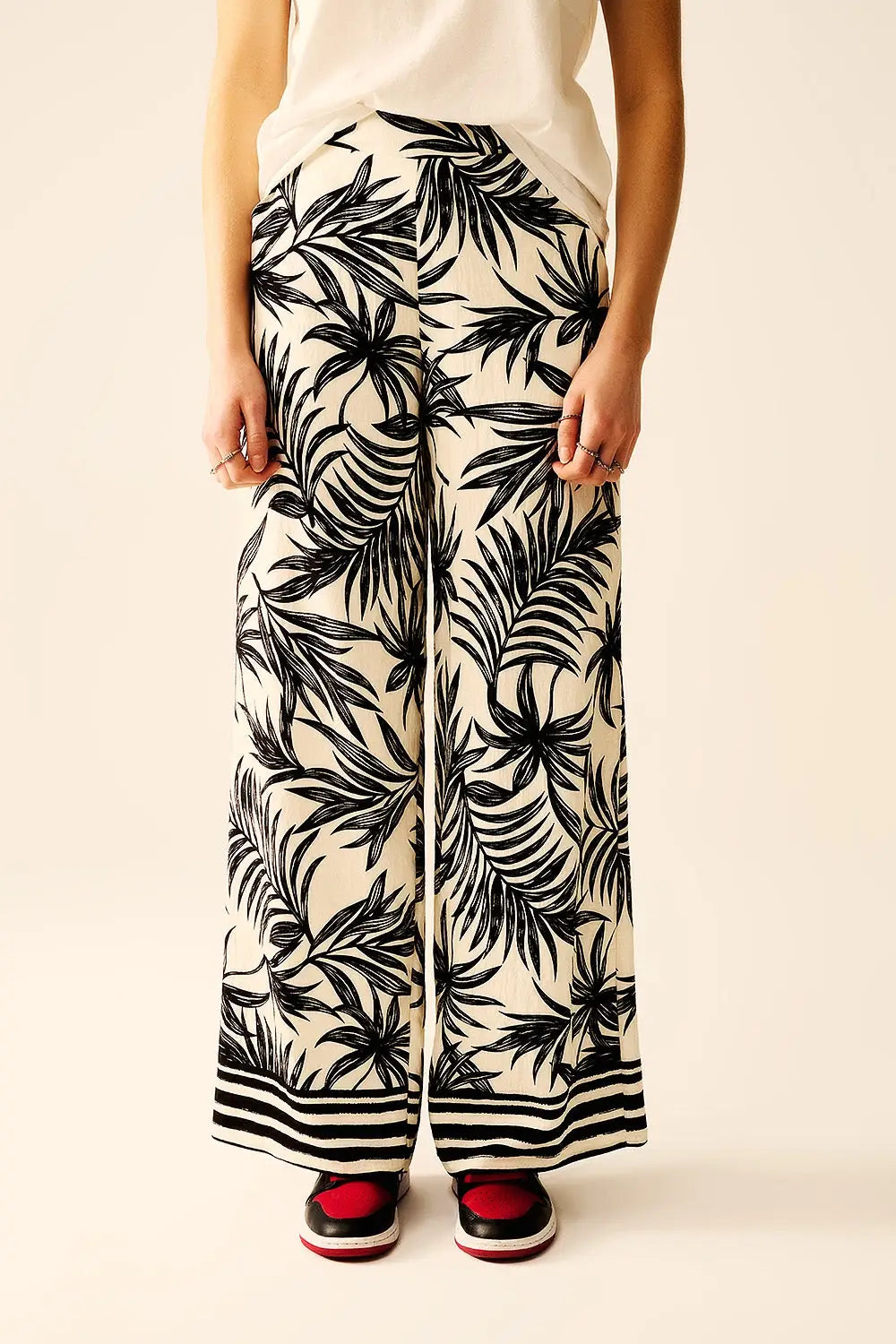 Wide Leg Pants In White With Floral Detail In Black - Pants