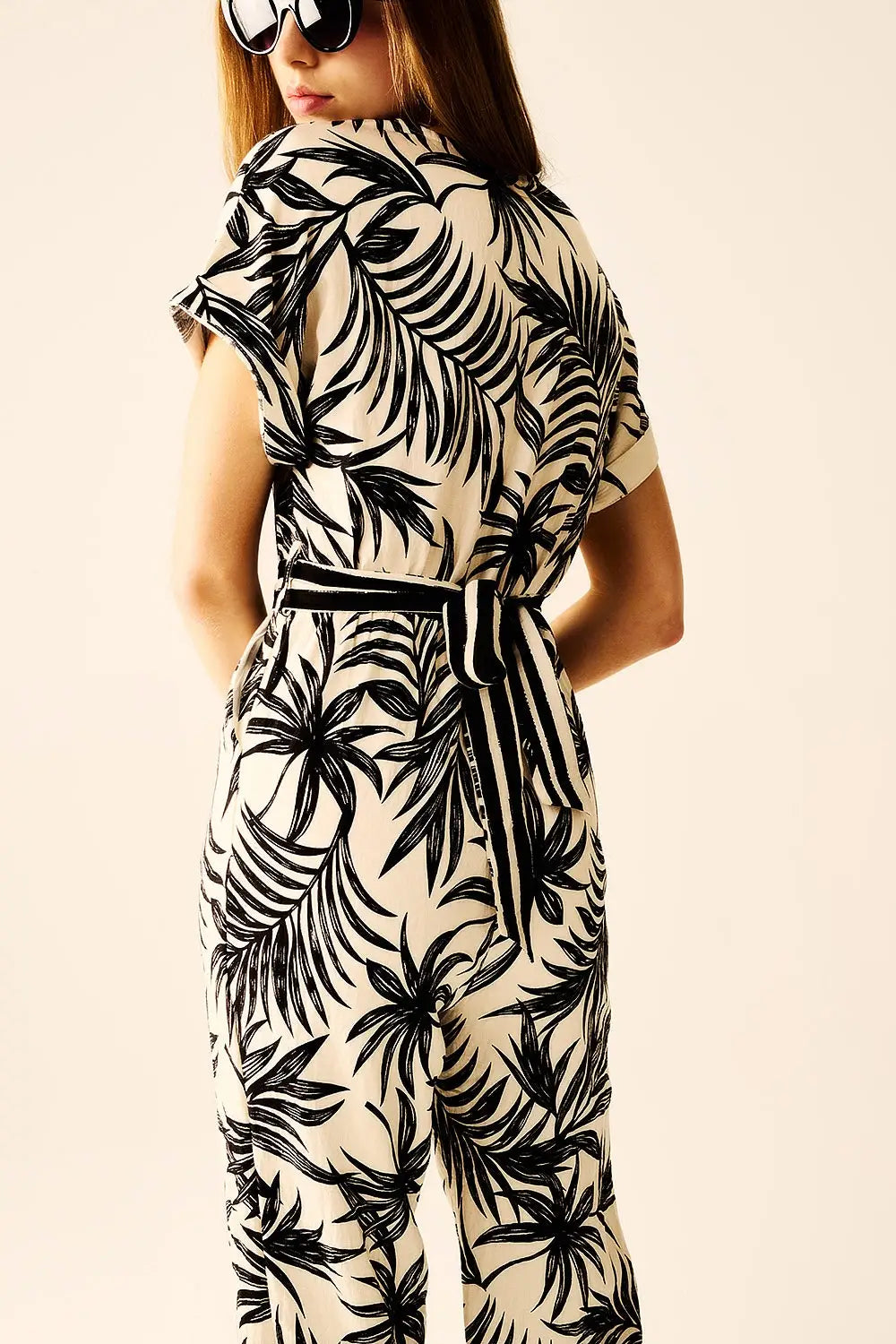 Tropical Motif Short Sleeve Jumpsuit in black and white - Jumpsuits