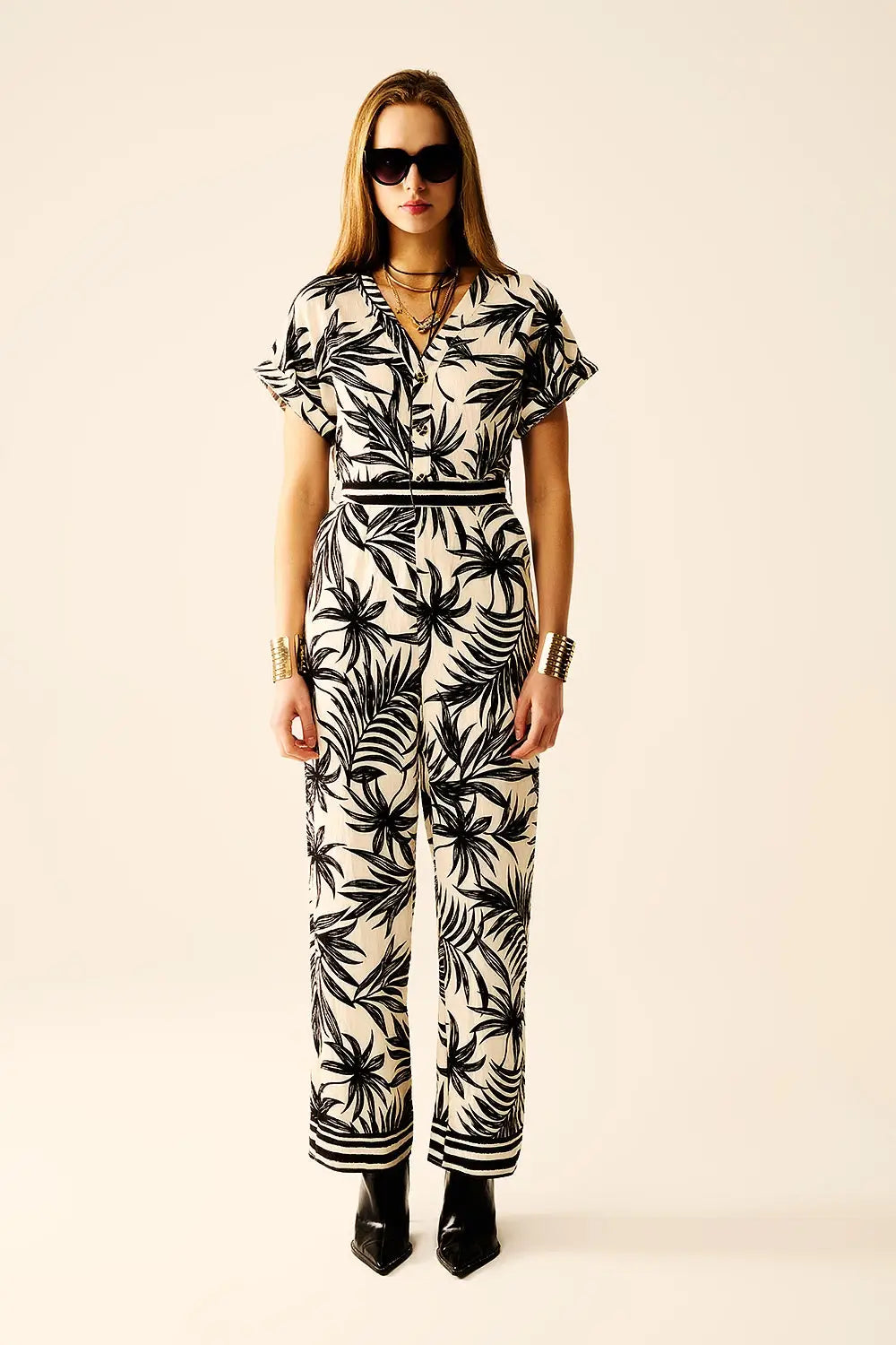 Tropical Motif Short Sleeve Jumpsuit in black and white - Jumpsuits