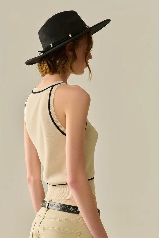 Sleeveless Sweater In Beige Featuring detail Black Lines - BEIGE / ONE - Tops
