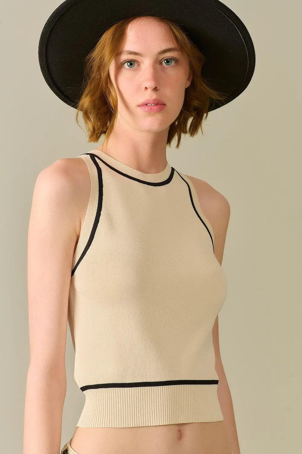 Sleeveless Sweater In Beige Featuring detail Black Lines - BEIGE / ONE - Tops