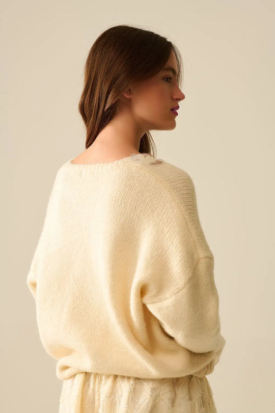 Cream V-neck sweater with sequin detail - CREAM / ONE - Sweaters