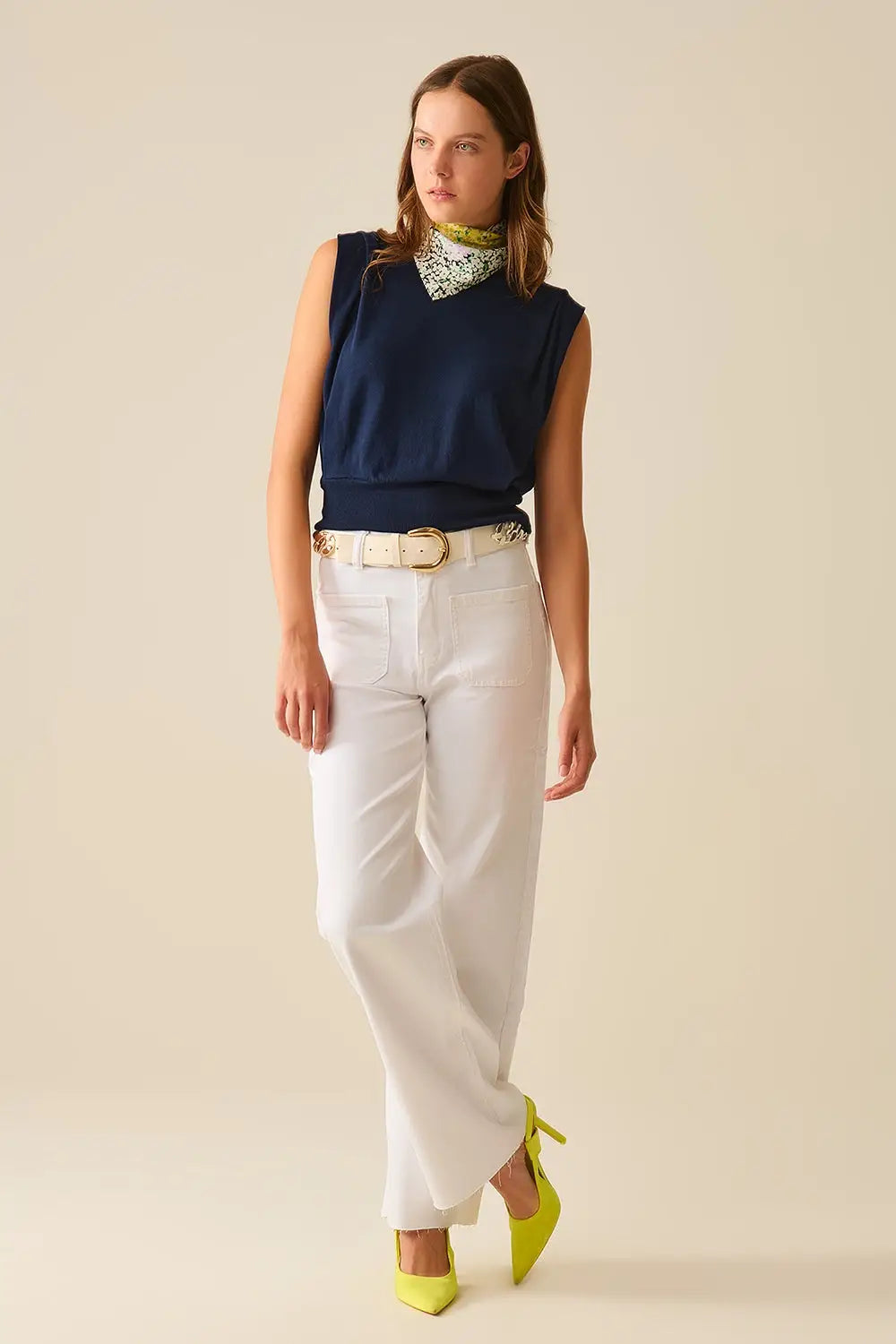 White Straight Leg pants With Front Pockets - Colored Jeans