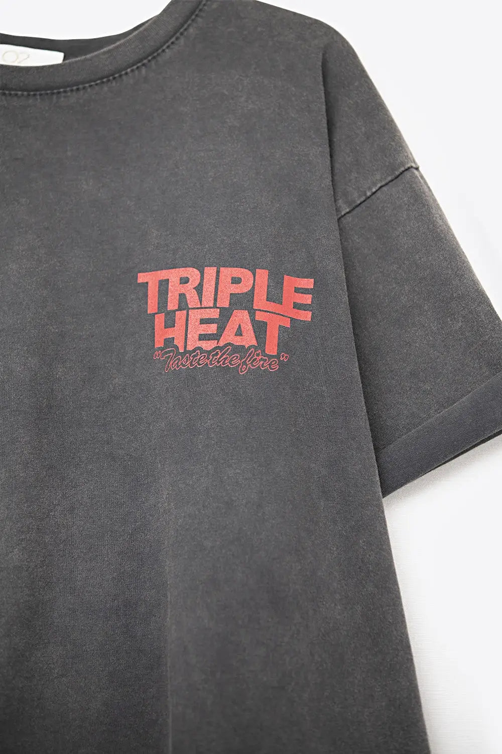 black wash fabric Short Sleeve TRIPLE HEAT LOGO T-shirt - BLACK / ONE - T-Shirts