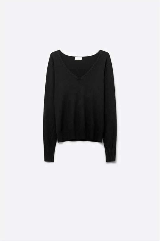 Fine Knit V-Neck Sweater with Decorative Neckline Detail in black color - BLACK / ONE - Sweaters
